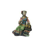 Chinese porcelain lady figurine with flower vase