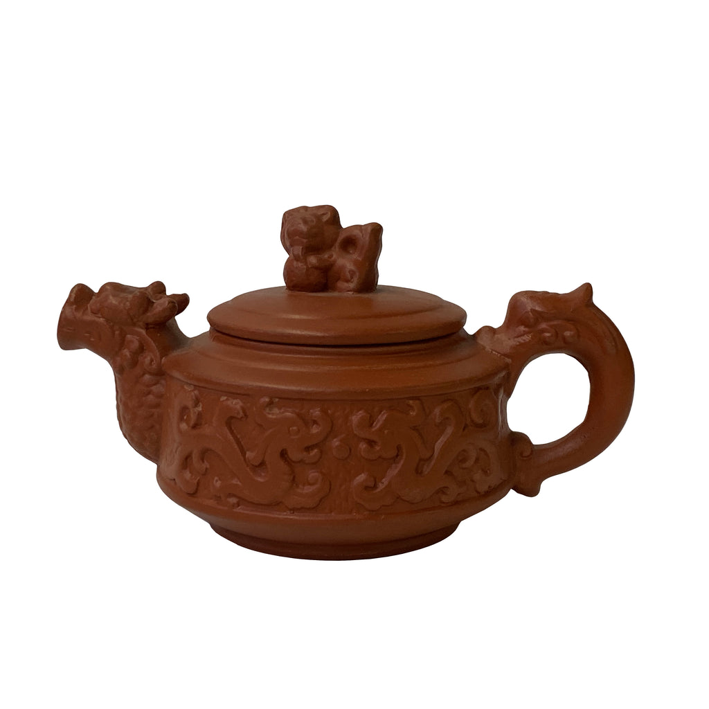 https://www.goldenlotusantique.com/cdn/shop/products/achinesebrowndragonheadzishaclayteapot_1024x1024.jpg?v=1668538077